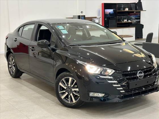 NISSAN VERSA 1.6 16V FLEX ADVANCE XTRONIC NISSAN VERSA 1.6 16V FLEX ADVANCE XTRONIC